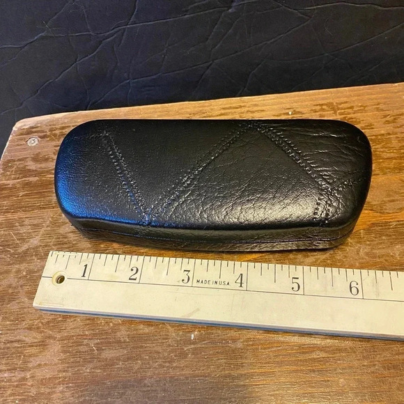 Legre Glasses Hard Case Velvet interior Leather Exterior - Picture 3 of 5